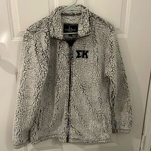 Sherpa jacket that is super soft and cozy!